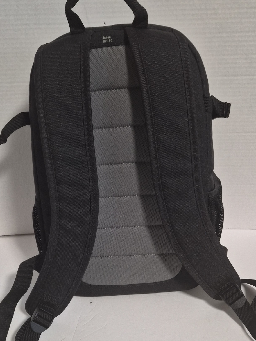 LowePro Tahoe BP 150. Lightweight Compact Camera Backpack (Black) Unisex - Picture 2 of 8